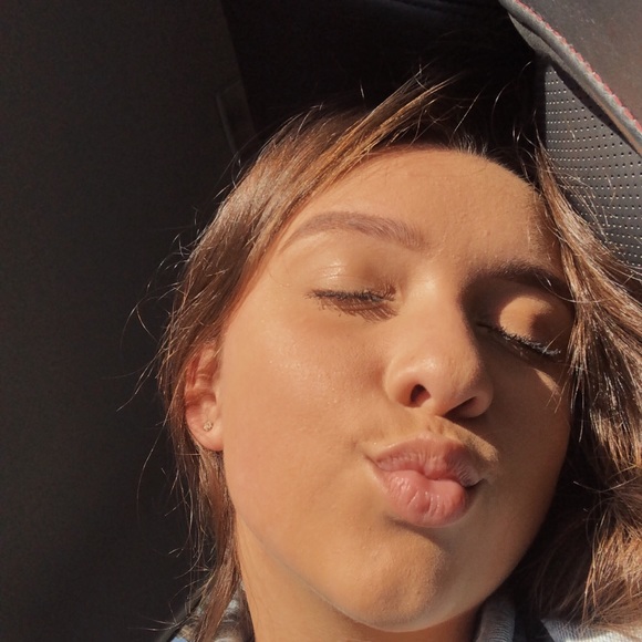 Meet your Posher, Alexa - Picture 1 of 1